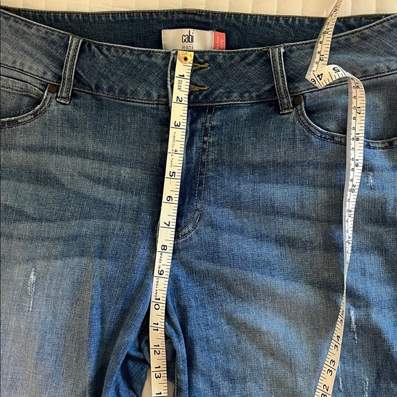 CAbi High-Low Crop Jeans Style #6070, size 14 - Picture 9 of 13